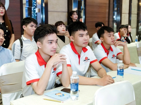 BUỔI HỌC NGOẠI KHÓA CỦA HỌC VIÊN TRUNG TÂM ĐỒNG NAI