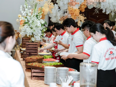 BUỔI HỌC NGOẠI KHÓA CỦA HỌC VIÊN TRUNG TÂM ĐỒNG NAI