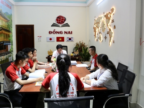 HỌC VIÊN CHECK FORM-CHECK TIẾNG TẠI TRUNG TÂM ĐỒNG NAI