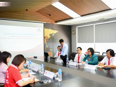 ✍️LỄ KÝ KẾT HỢP TÁC CÔNG TY CUNG ỨNG NHÂN LỰC & DU HỌC QUỐC TẾ ĐỒNG NAI VỚI TRƯỜNG ĐẠI HỌC CÔNG NGHỆ ĐỒNG NAI!