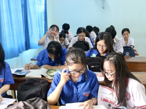 TƯ VẤN TUYỂN SINH CÁC TRƯỜNG THPT