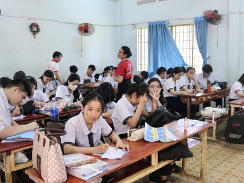 TƯ VẤN TUYỂN SINH CÁC TRƯỜNG THPT