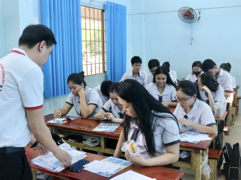 TƯ VẤN TUYỂN SINH CÁC TRƯỜNG THPT