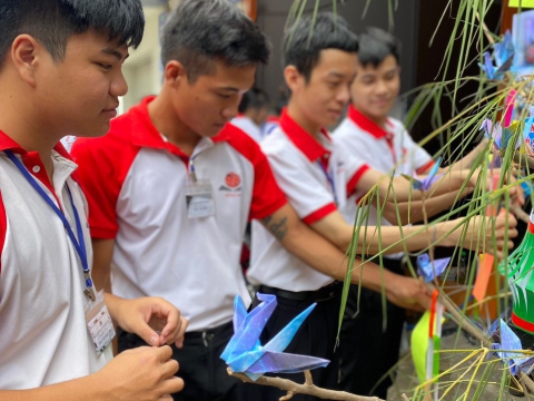 HỌC VIÊN TRUNG TÂM ĐỒNG NAI HƯỞNG ỨNG LỄ HỘI SENDAI TANABATA  🎋