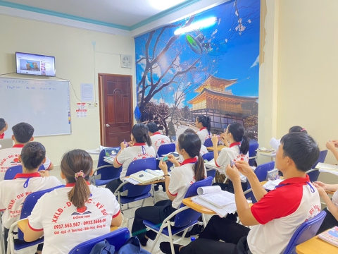 BUỔI HỌC NGOẠI KHÓA CỦA HỌC VIÊN TRUNG TÂM ĐỒNG NAI