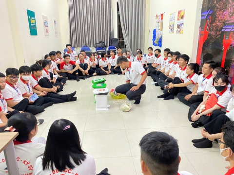 BUỔI HỌC NGOẠI KHÓA CỦA HỌC VIÊN TRUNG TÂM ĐỒNG NAI