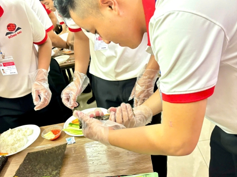 BUỔI HỌC NGOẠI KHÓA CỦA HỌC VIÊN TRUNG TÂM ĐỒNG NAI