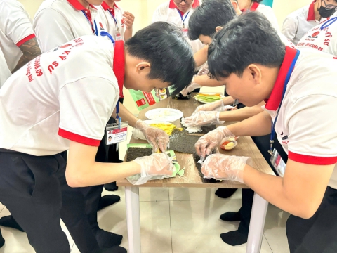 BUỔI HỌC NGOẠI KHÓA CỦA HỌC VIÊN TRUNG TÂM ĐỒNG NAI