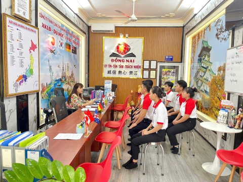 HỌC VIÊN CHECK FORM-CHECK TIẾNG TẠI TRUNG TÂM ĐỒNG NAI