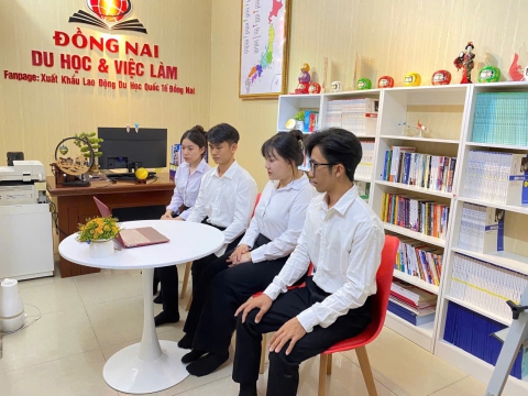 HỌC VIÊN CHECK FORM-CHECK TIẾNG TẠI TRUNG TÂM ĐỒNG NAI