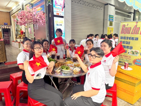 MỪNG ĐẠI LỄ 30/4 VÀ 1/5