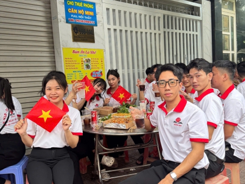 MỪNG ĐẠI LỄ 30/4 VÀ 1/5