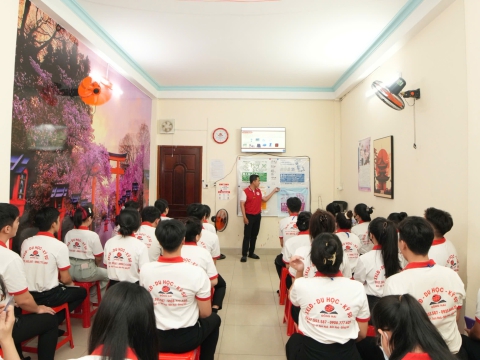 BUỔI HỌC NGOẠI KHÓA CỦA HỌC VIÊN TRUNG TÂM ĐỒNG NAI