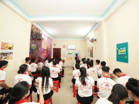 BUỔI HỌC NGOẠI KHÓA CỦA HỌC VIÊN TRUNG TÂM ĐỒNG NAI