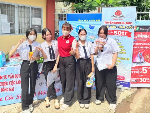 🎓𝐓𝐈𝐄̂́𝐏 𝐒𝐔̛́𝐂 𝐌𝐔̀𝐀 𝐓𝐇𝐈 𝟐𝟎𝟐𝟓 – TẠI CÁC TRƯỜNG Ở ĐỒNG NAI 