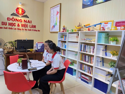 HỌC VIÊN CHECK FORM-CHECK TIẾNG TẠI TRUNG TÂM ĐỒNG NAI