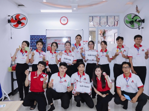 BUỔI HỌC NGOẠI KHÓA CỦA HỌC VIÊN TRUNG TÂM ĐỒNG NAI