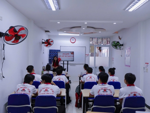 BUỔI HỌC NGOẠI KHÓA CỦA HỌC VIÊN TRUNG TÂM ĐỒNG NAI