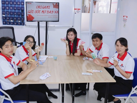 BUỔI HỌC NGOẠI KHÓA CỦA HỌC VIÊN TRUNG TÂM ĐỒNG NAI