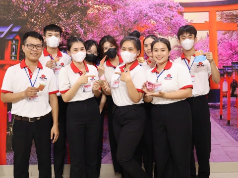 BUỔI HỌC NGOẠI KHÓA CỦA HỌC VIÊN TRUNG TÂM ĐỒNG NAI