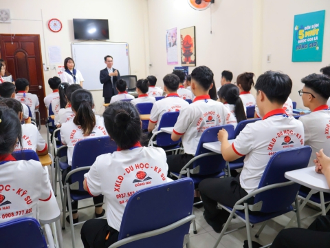 𝐇𝐎𝐀̣𝐓 Đ𝐎̣̂𝐍𝐆 𝐆𝐈𝐀𝐎 𝐋𝐔̛𝐔 𝐕𝐈𝐄̂́𝐓 𝐓𝐇𝐔̛ 𝐏𝐇𝐀́𝐏 𝐓𝐀̣𝐈 𝐓𝐑𝐔𝐍𝐆 𝐓𝐀̂𝐌 Đ𝐎̂̀𝐍𝐆 𝐍𝐀𝐈 "書道 – 𝒏𝒐̛𝒊 𝒄𝒂́𝒊 đ𝒆̣𝒑 𝒉𝒐̀𝒂 𝒒𝒖𝒚𝒆̣̂𝒏 𝒈𝒊𝒖̛̃𝒂 𝒉𝒊̀𝒏𝒉 𝒗𝒂̀ 𝒉𝒐̂̀𝒏"