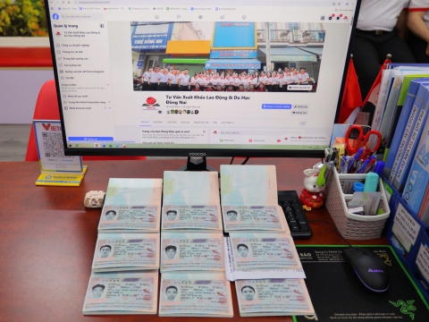 CHÚC MỪNG HỌC VIÊN RA TƯ CÁCH LƯU TRÚ