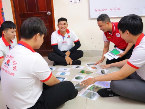 BUỔI HỌC NGOẠI KHÓA CỦA HỌC VIÊN TRUNG TÂM ĐỒNG NAI