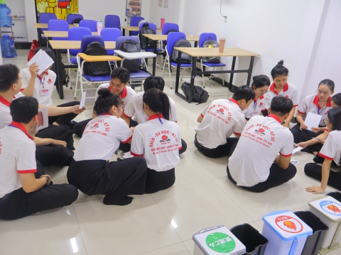 BUỔI HỌC NGOẠI KHÓA CỦA HỌC VIÊN TRUNG TÂM ĐỒNG NAI